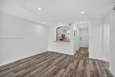 Top-floor unit w/ screened patio over peaceful water & pool