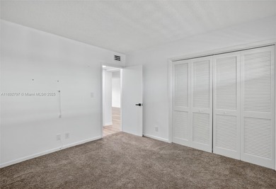 Top-floor unit w/ screened patio over peaceful water & pool