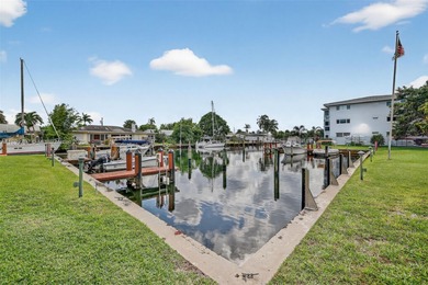 Top-floor unit w/ screened patio over peaceful water & pool