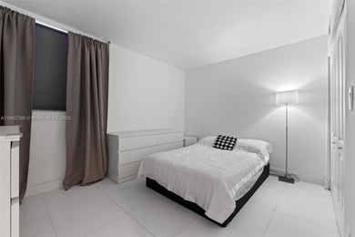 Beautifully updated 2-bedroom, 2-bath  Apartment. Prime Location