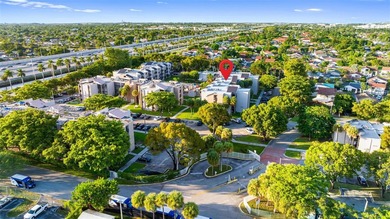 Beautifully updated 2-bedroom, 2-bath  Apartment. Prime Location