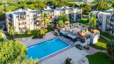 Beautifully updated 2-bedroom, 2-bath  Apartment. Prime Location