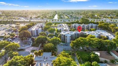 Beautifully updated 2-bedroom, 2-bath  Apartment. Prime Location