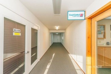 Excellent income-producing property with strong tenants already