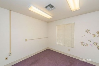 Excellent income-producing property with strong tenants already