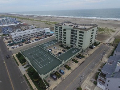 Wake up to the soothing sounds of the ocean and take in the