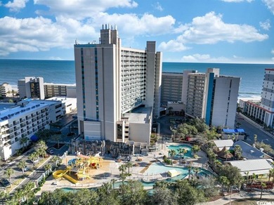 Gorgeous one of a kind top-floor penthouse with a beach view