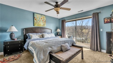 101 Circle Edge #20-3A in Lake Ozark offers a light-filled
