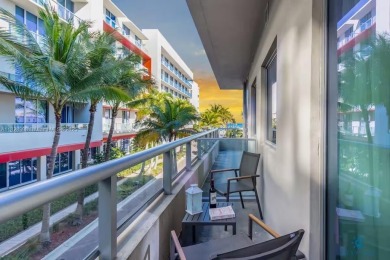 MODERN 1BD/1BA UNIT IN THE MAIN BUILDING OF COSTA HOLLYWOOD