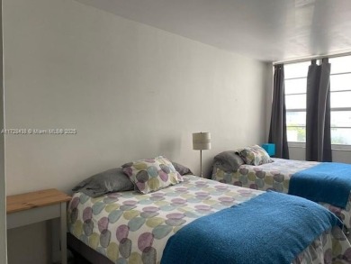 Big studio with full kitchen for sale At Decoplage Condominium