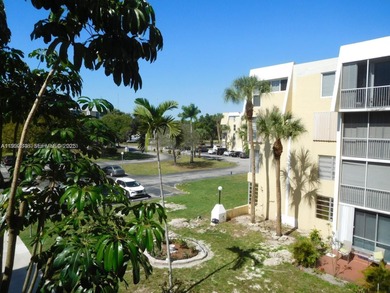 LOVELY AND VERY SPACIOUS 1 BD 1.5 BATH ON THE 2ND FLOOR. BIG EAT