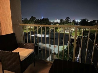 Bathed in natural light and nestled in the heart of Long Beach