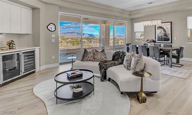 STUNNING 3-BEDROOM MIRA VILLA CONDO WITH PANORAMIC VIEWS! MODERN