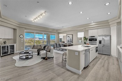 STUNNING 3-BEDROOM MIRA VILLA CONDO WITH PANORAMIC VIEWS! MODERN