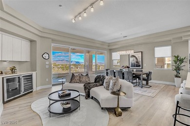 STUNNING 3-BEDROOM MIRA VILLA CONDO WITH PANORAMIC VIEWS! MODERN