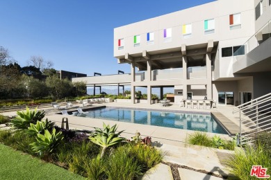 Originally designed in 1986 by renowned architect Ted Tanaka