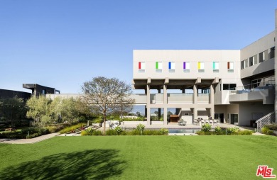 Originally designed in 1986 by renowned architect Ted Tanaka