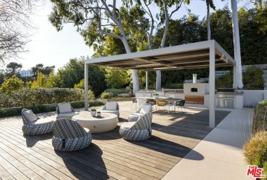 Originally designed in 1986 by renowned architect Ted Tanaka