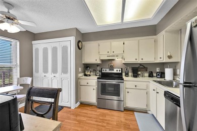 Bright and Spacious 1 bedroom 2 bath condo on high-floor