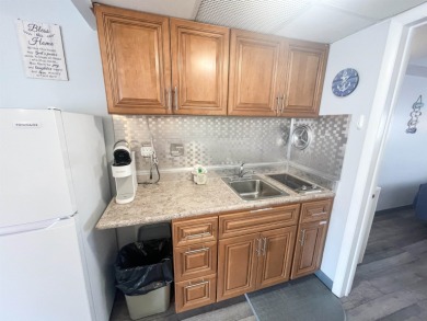 Condo-tel in Wildwood Crest - SEASONAL Beachfront Opportunity!