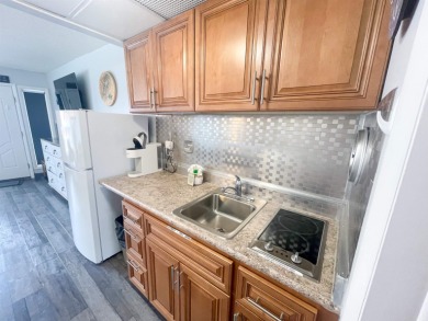 Condo-tel in Wildwood Crest - SEASONAL Beachfront Opportunity!