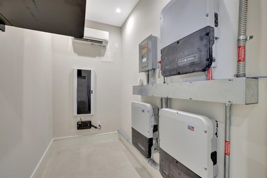 Wide open intracoastal to bay views comparable to a point