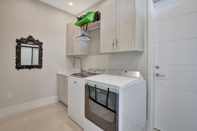 Wide open intracoastal to bay views comparable to a point