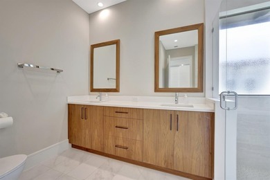 Wide open intracoastal to bay views comparable to a point