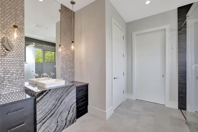 Wide open intracoastal to bay views comparable to a point