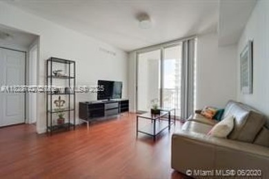 ***SELLER MOTIVATED***   Short distance from the beach. Great