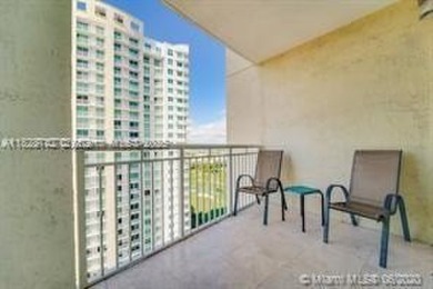 ***SELLER MOTIVATED***   Short distance from the beach. Great