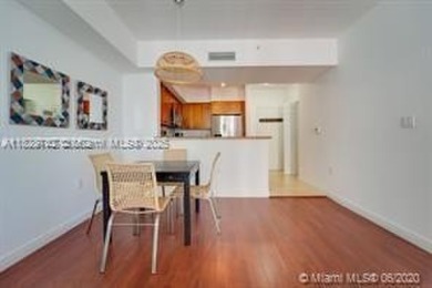 ***SELLER MOTIVATED***   Short distance from the beach. Great