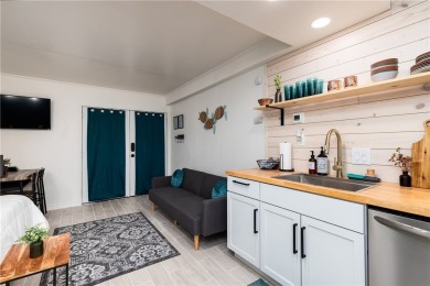 Welcome to The Teal Turtle - a fully furnished, turnkey-ready