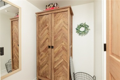 Welcome to The Teal Turtle - a fully furnished, turnkey-ready