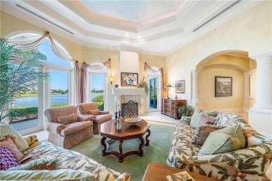 Water, water everywhere! This stunning Sailfish Point residence