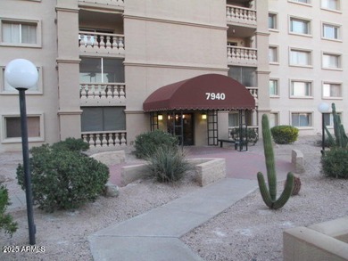 MOTIVATED OWNERS! Updated condo located on 5th floor in Popular