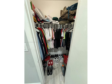 ** 2 PARKING SPACES** STEP INTO THIS BEAUTIFUL REMODEL 2/1