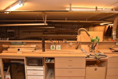 One of the largest units in this complex, owner occupied for 30