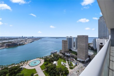Spectacular luxury apartment located in one of Downtown Miami's