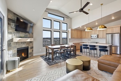 This beautiful, modern, well-appointed condo offers a clean