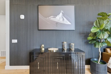 This beautiful, modern, well-appointed condo offers a clean