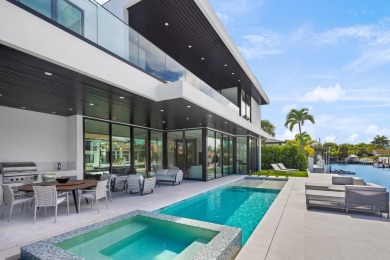 Brilliantly staged in Boca Raton's prestigious Golden Harbour