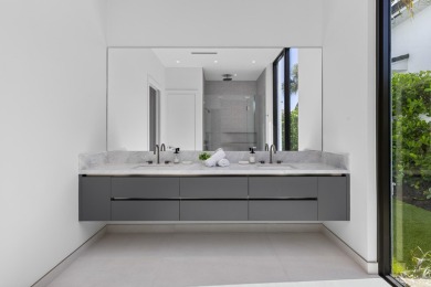 Brilliantly staged in Boca Raton's prestigious Golden Harbour