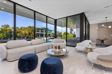 Brilliantly staged in Boca Raton's prestigious Golden Harbour