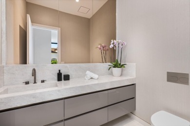 Brilliantly staged in Boca Raton's prestigious Golden Harbour