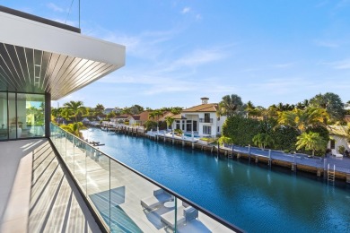 Brilliantly staged in Boca Raton's prestigious Golden Harbour
