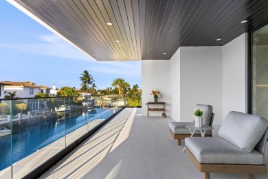 Brilliantly staged in Boca Raton's prestigious Golden Harbour