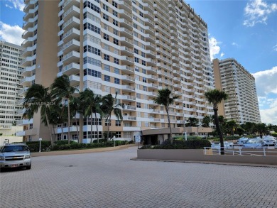 Oceanfront Building! Beautiful 1 Bedroom, 1.5 bath unit with