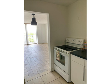 Spacious 2 BR 2 BA apartment at modern Keystone Towers in a very