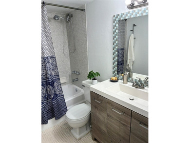 Spacious 2 BR 2 BA apartment at modern Keystone Towers in a very